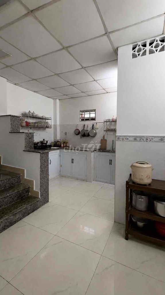 Фото 3: СОБСТВЕННИК ПРОДАЁТ ДОМ В 2 ЭТАЖА - 50м2 - 3 спальни - переулок для автомобилей