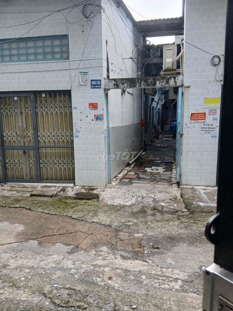 Фото 2: Срочно продаются два ряда комнат для сдачи в аренду 200 м², 6/2 Тан Тхой Нят, 13 Донг Хынг Тхуан