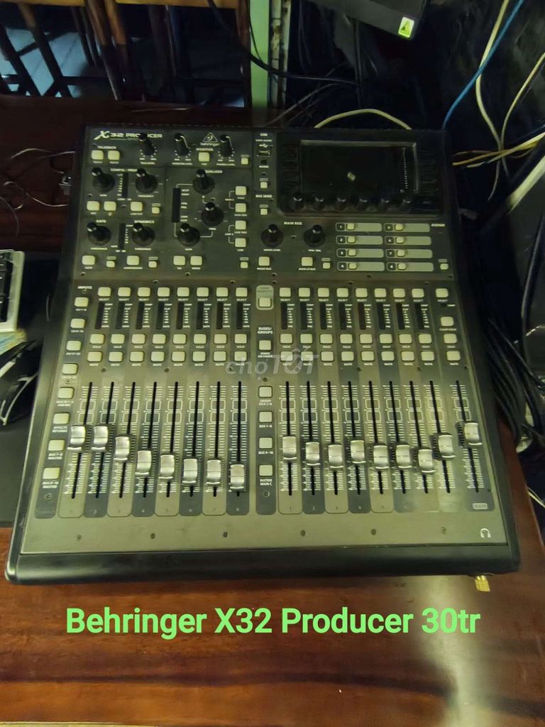 Микшерный пульт Behringer X32 Producer черный