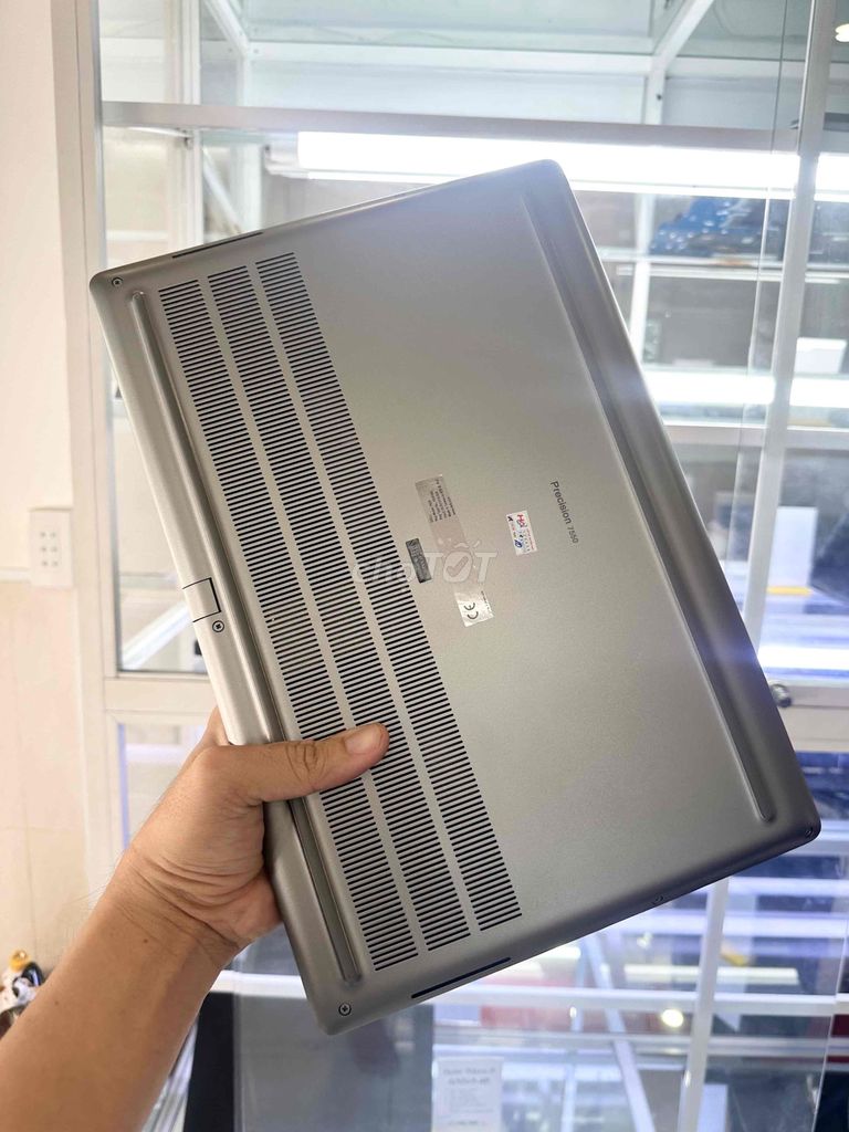 Фото 3: Dell Precision 7550 i7 RTX 3000 Американская версия, как новая