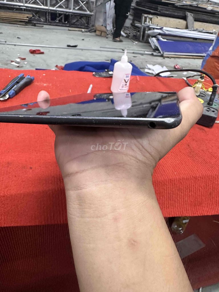 Фото 2: Apple iPad Mini 5 Заменен аккумулятор