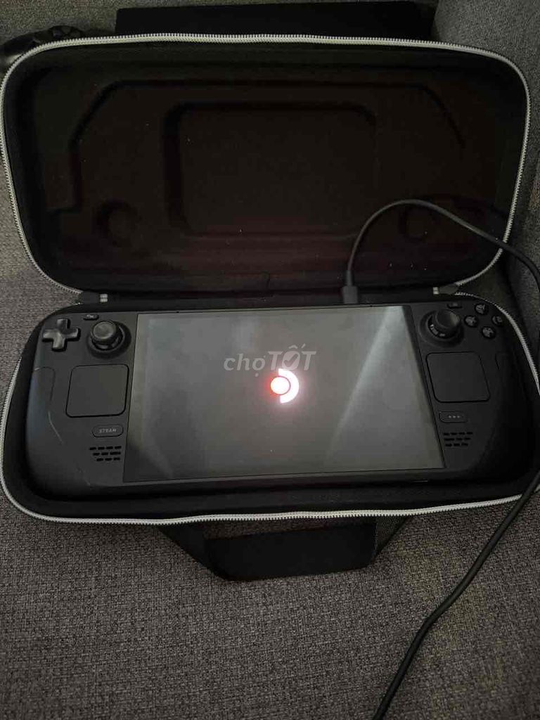 Фото 2: Steam Deck OLED 512GB чёрный, как новый