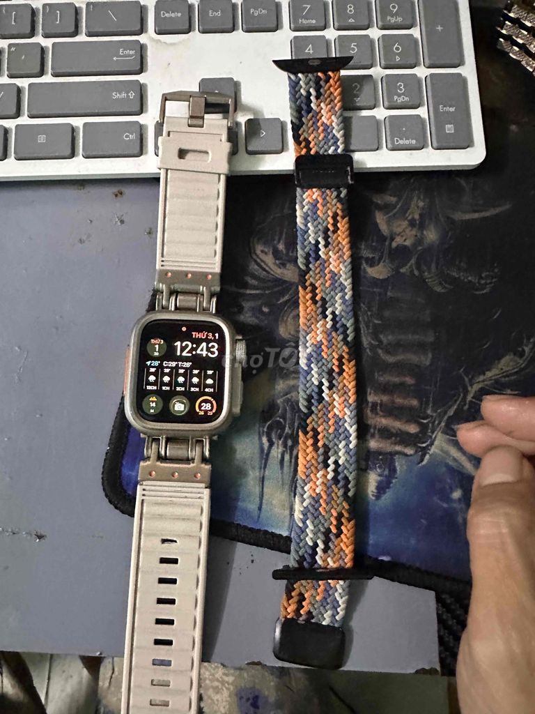 Фото 2: Apple Watch Series 6 44mm Серый