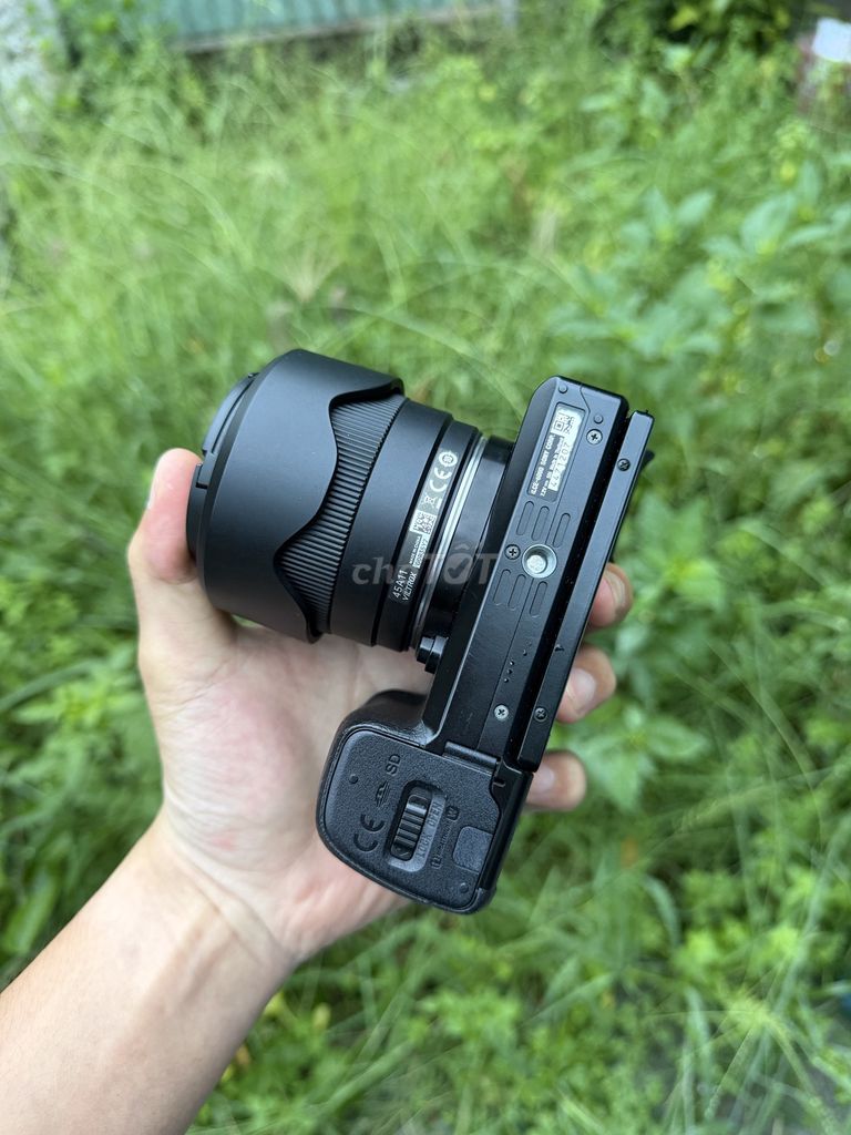 Фото 3: Фотоаппарат Sony a6000 Viltrox 35 F1.7 чёрный 16GB
