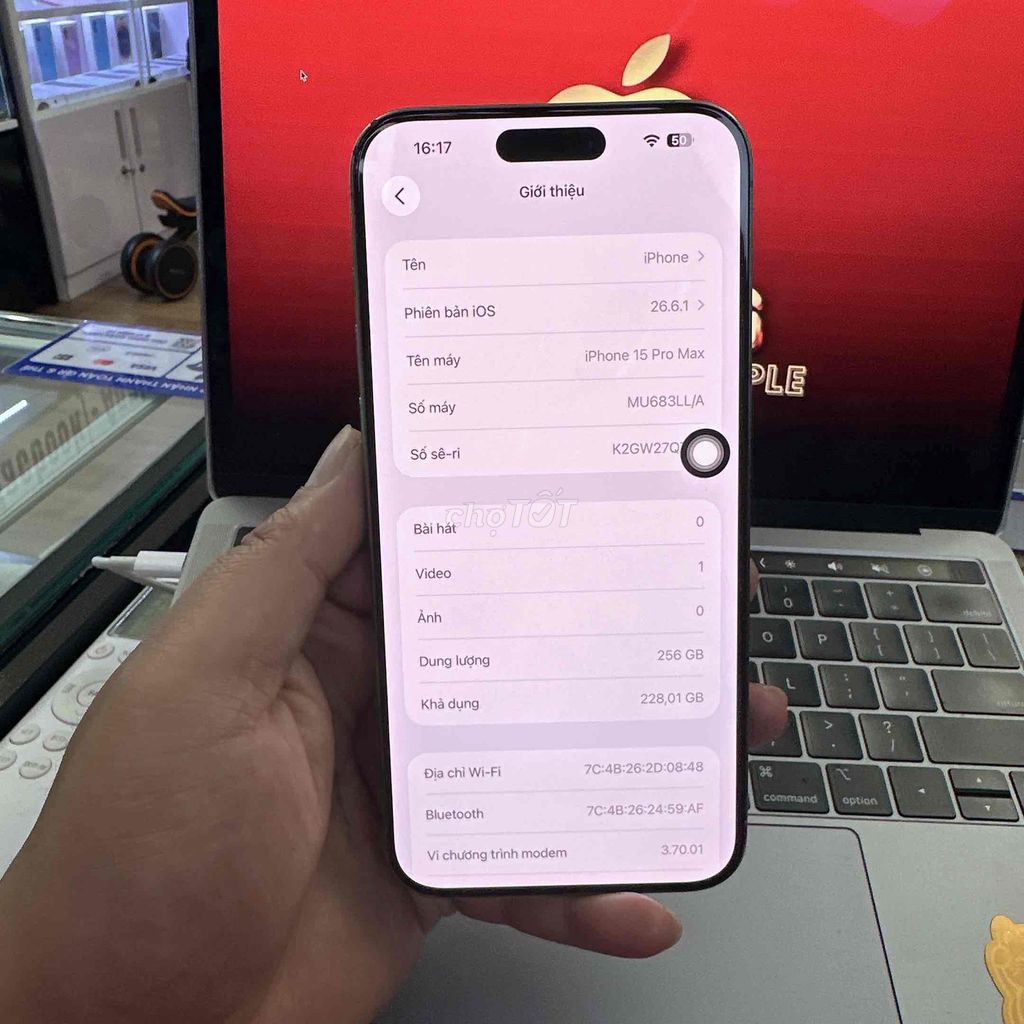 Фото 2: Apple iPhone 15 Pro Max 256GB Серый 97% Зин красивый