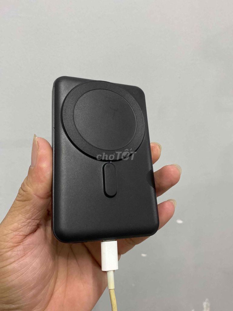 Внешний аккумулятор 10000mAh MagSafe Type-C черный