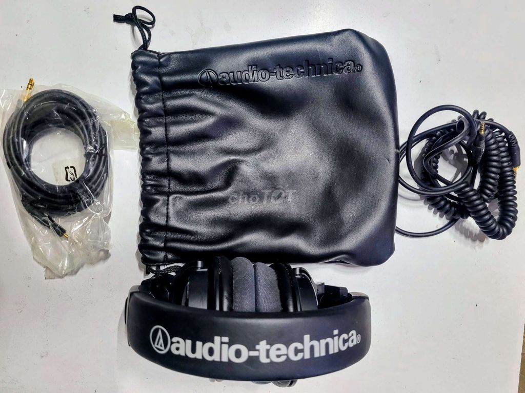 Наушники полноразмерные Audio-Technica ATH-M40x черные