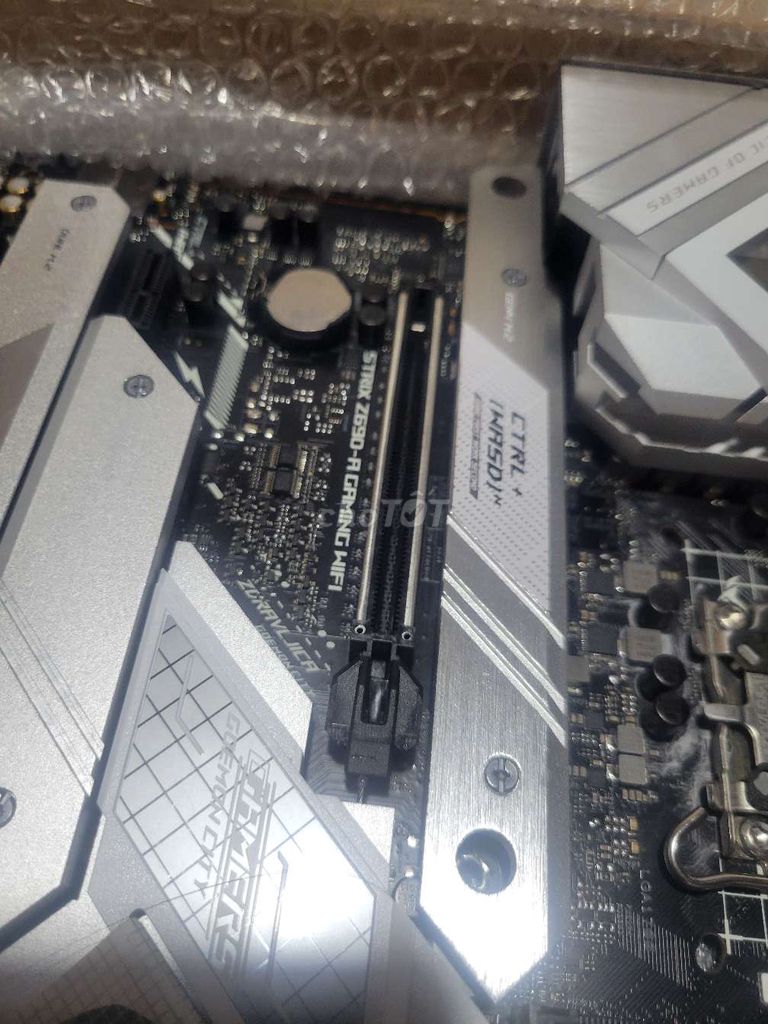 Фото 3: Mainboard Asus Z690-A Rog wifi ddr5