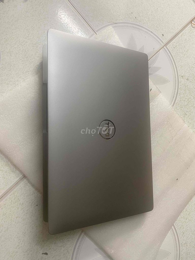 Фото 2: Dell Latitude 5510 i7 10610u 15.6 дюймов 8ГБ/256ГБ