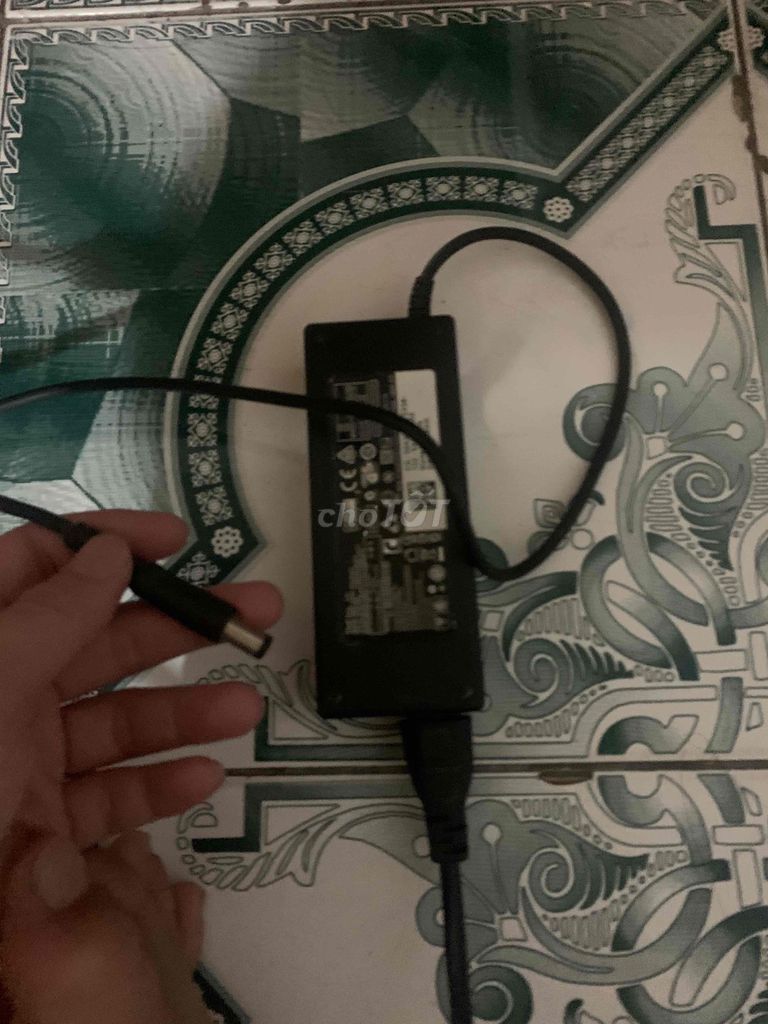 Зарядное устройство для ноутбука Dell 70W черное, с большим разъемом