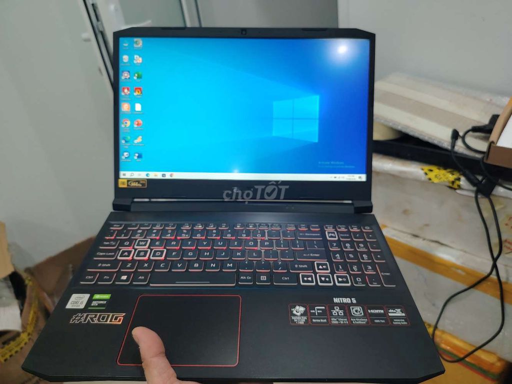 Фото 3: Acer Nitro 5 i5 10300H 15.6 16GB/256GB GTX 1650TI
