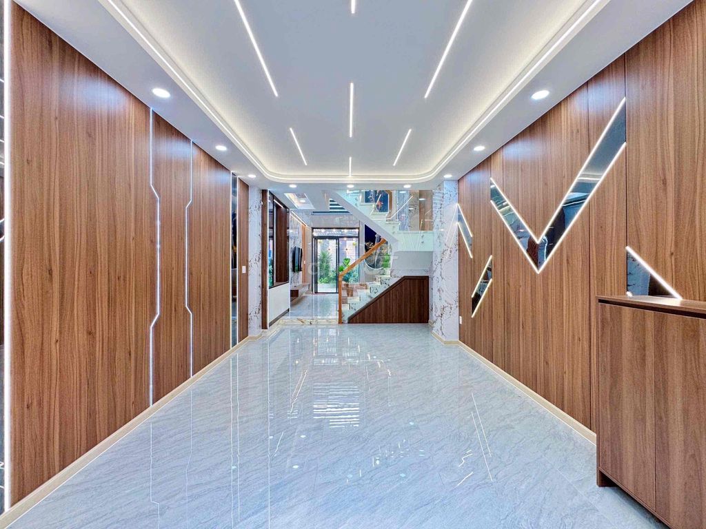 Фото 3: 🏡 Красивый дом в Биньтан (4M x 17,3M) рядом с промзоной Танбинь — рынок Фам Данг Зян