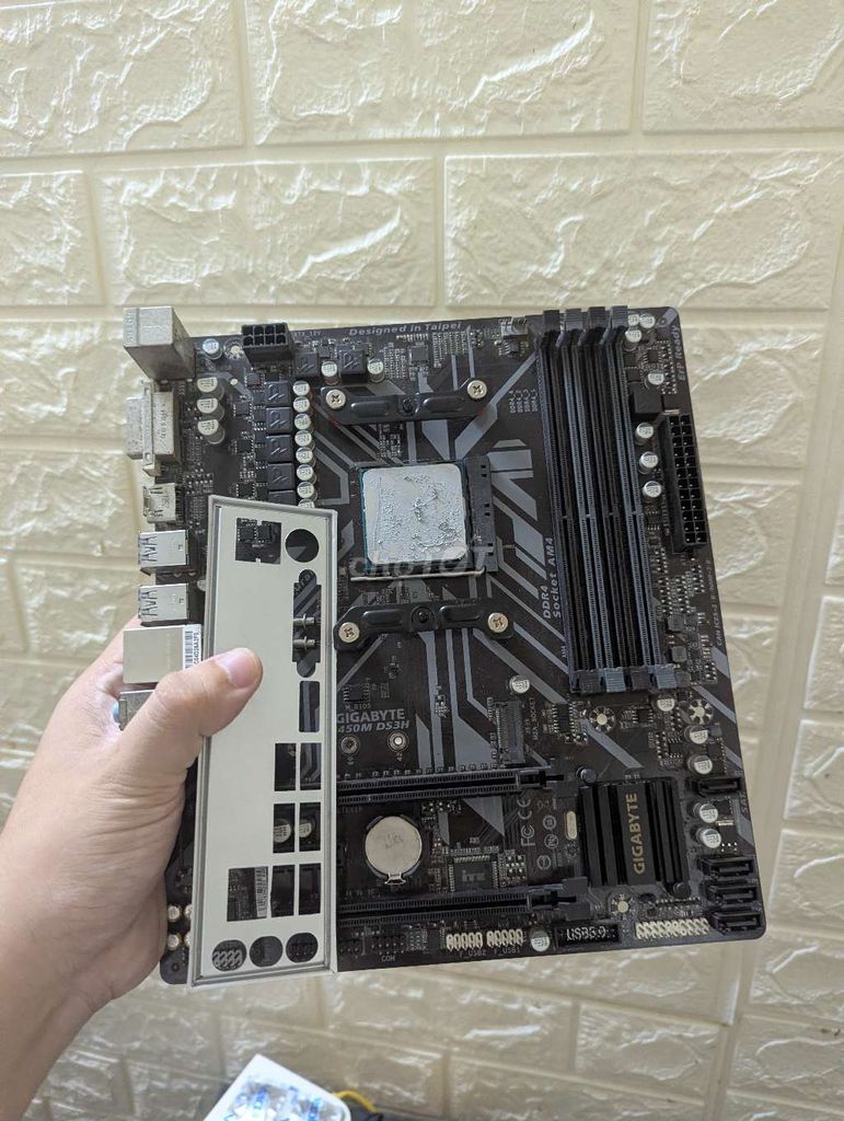 Материнская плата Gigabyte B450M DS3H Ryzen 5 3600
