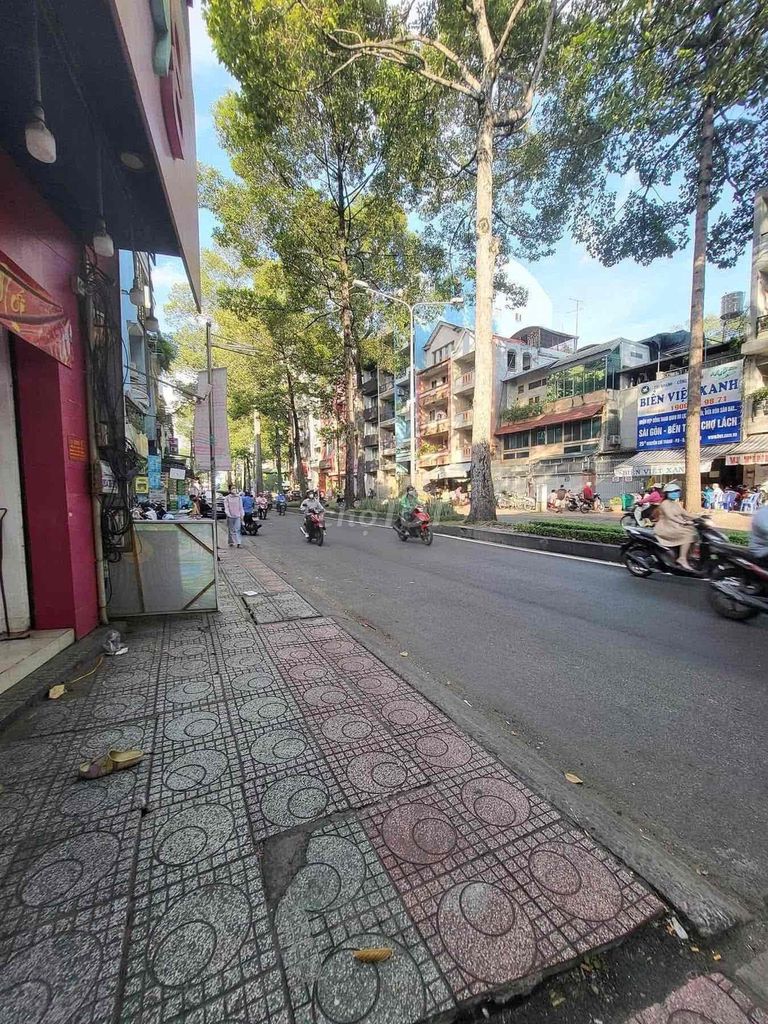 Фото 3: Q10- NGUYỄN CHÍ THANH 3 спальни-3 санузла