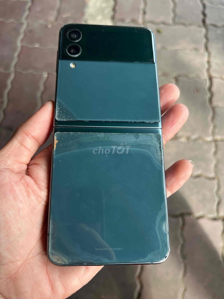 Фото 2: Samsung Z Flip 3 8/128 восстановленный