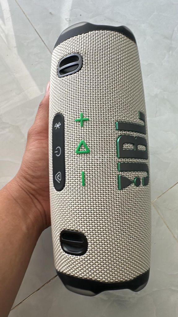 Колонка JBL Charge 6 Белая
