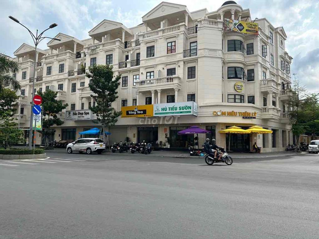 🐳★ Фасад Cityland Park Hills (район Lotte Nguyễn Văn Lượng)