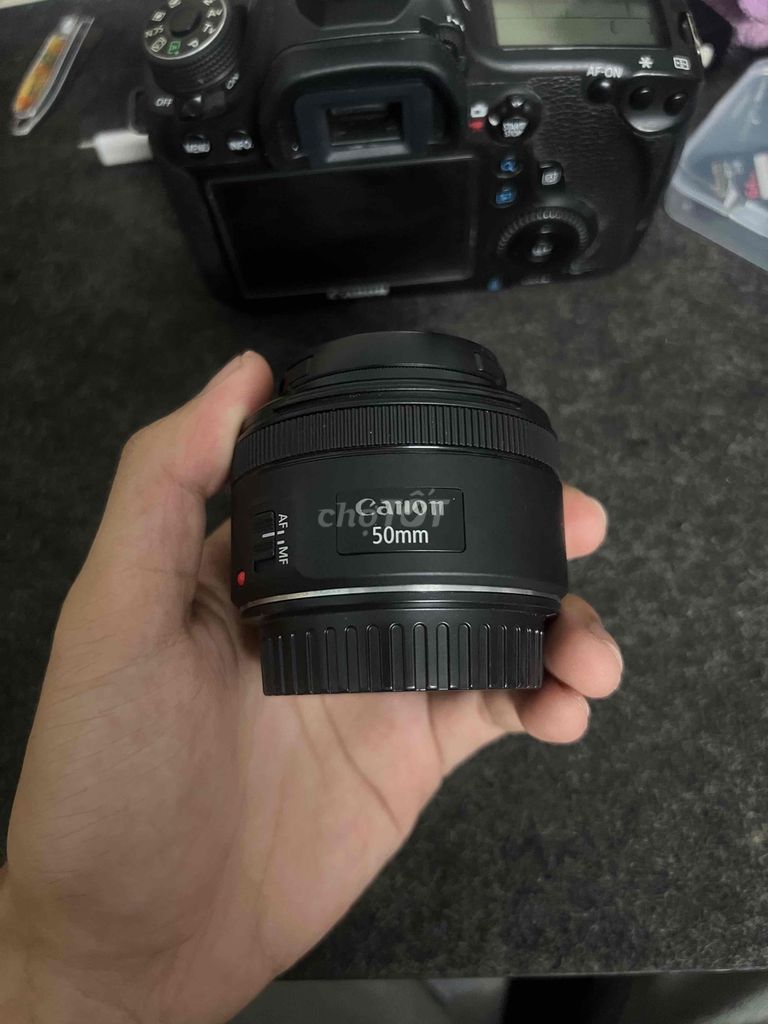 Фото 3: Фотоаппарат Canon EOS 6D Full-frame черный