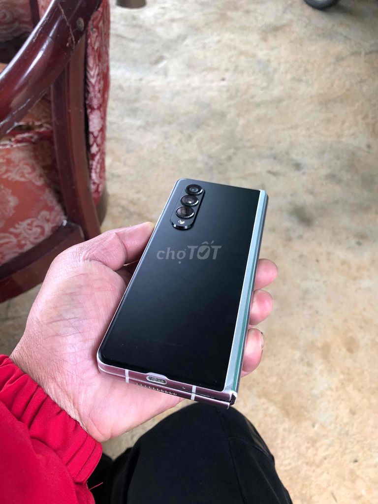 Фото 2: Samsung Z Fold3 5G 256GB Черный