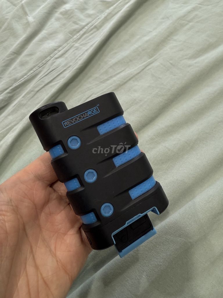 Повербанк REVOCHARGE 9,000mAh, черный, синий, б/у