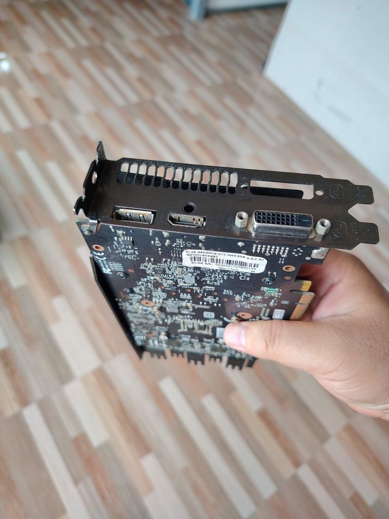 Фото 2: Видеокарта ELSA GTX 1060 6GB