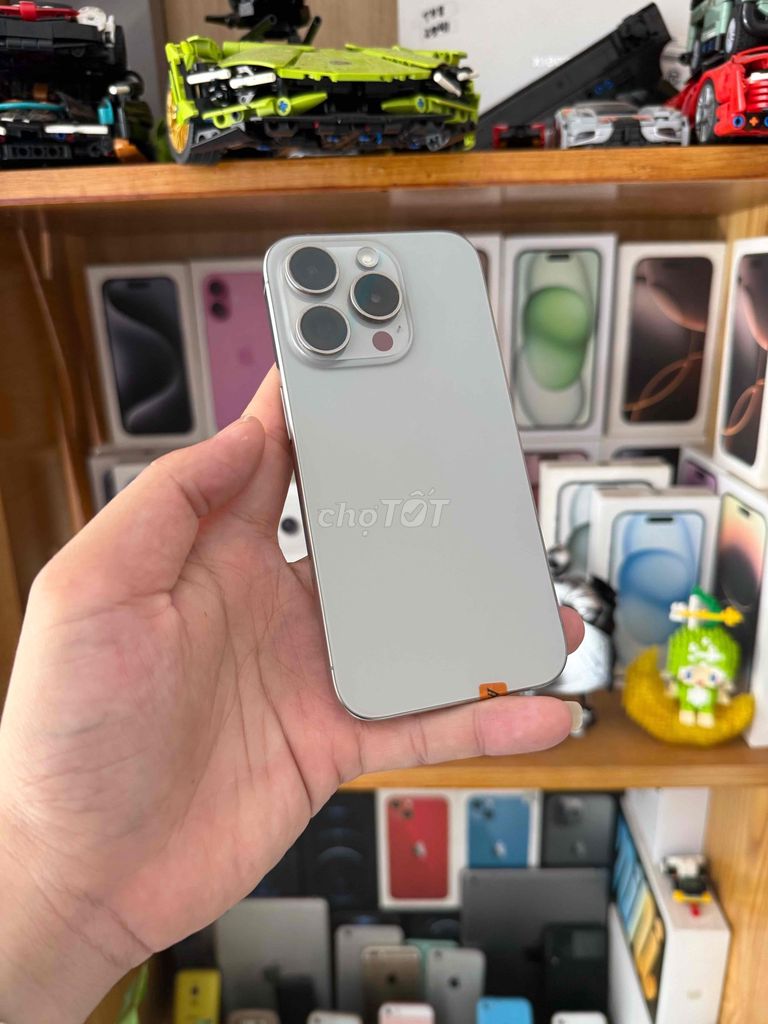 Apple iPhone 15 Pro 128GB Titan, б/у