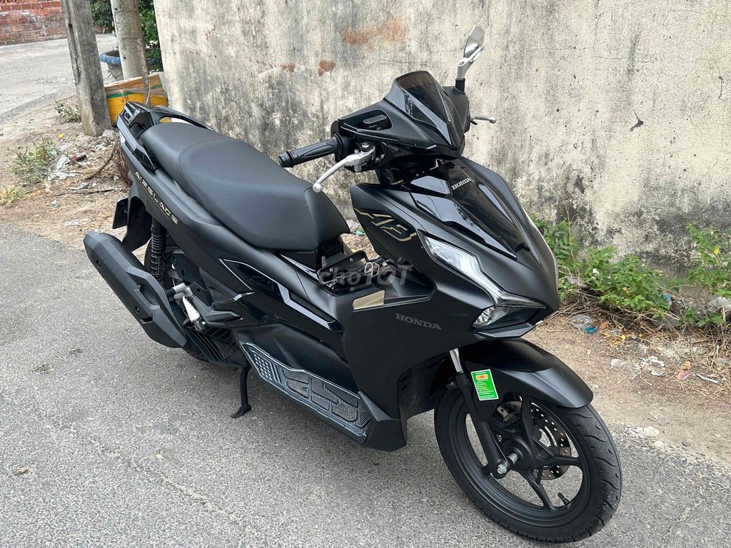 Honda Air Blade 125 4val 2025 Черный матовый 6800 км