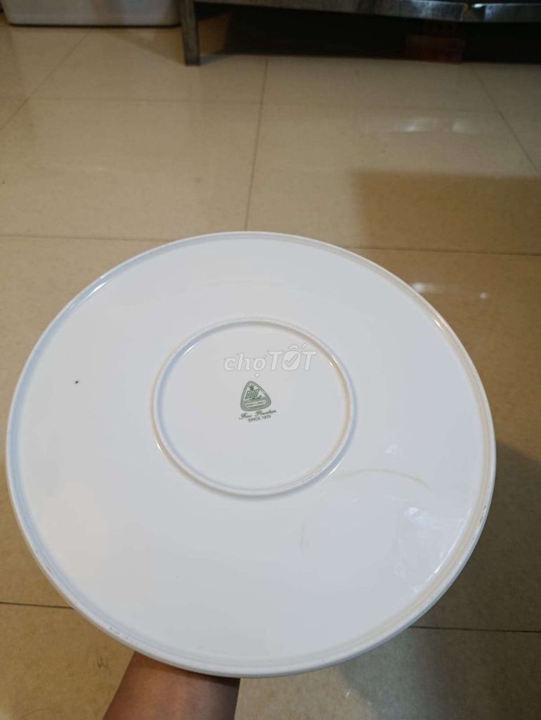 Фото 2: Đĩa sứ Trắng lòng sâu viền gờ cao