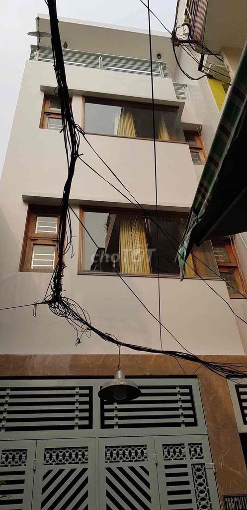 Фото 2: Дом, переулок для автомобилей, Cách Mạng Tháng 8, переулок 7**, красивый дом, подходит для аренды под жильё и офис…