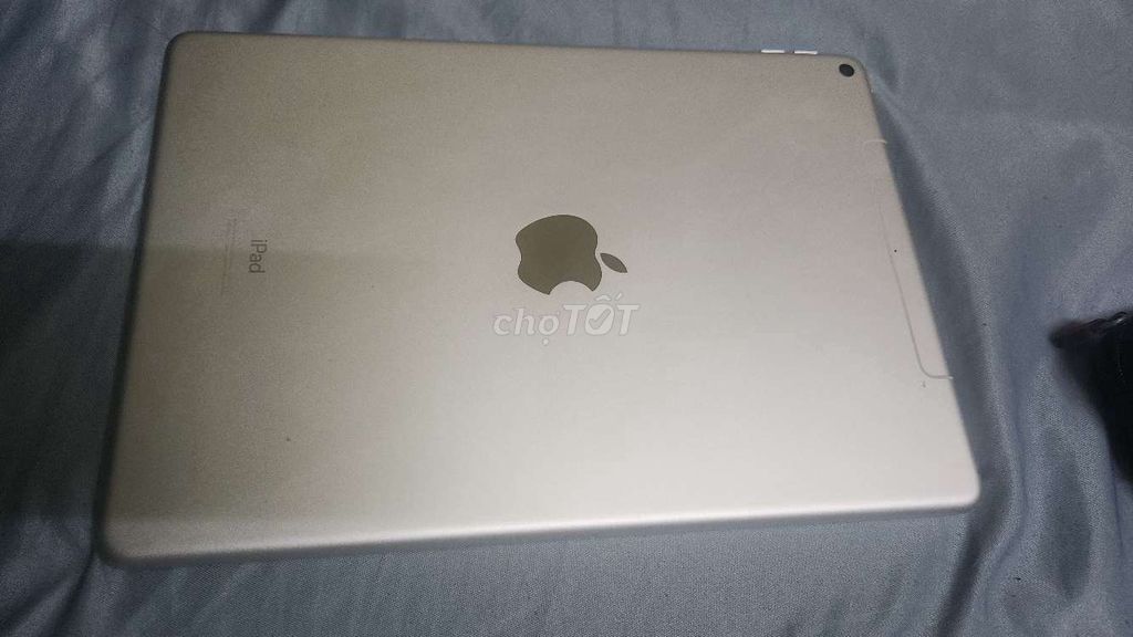 Apple iPad Air 3 серебристый корпус