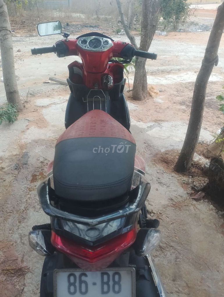 Фото 2: Yamaha Nouvo 132cc красно-черный