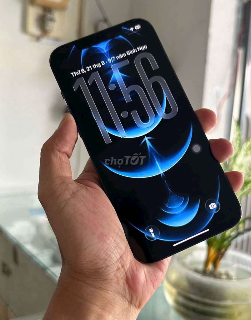 Фото 2: iPhone 12 Pro Max международный, ещё в хорошем состоянии, полный комплект