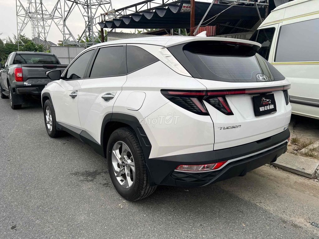 Фото 2: Hyundai Tucson 2023 белый