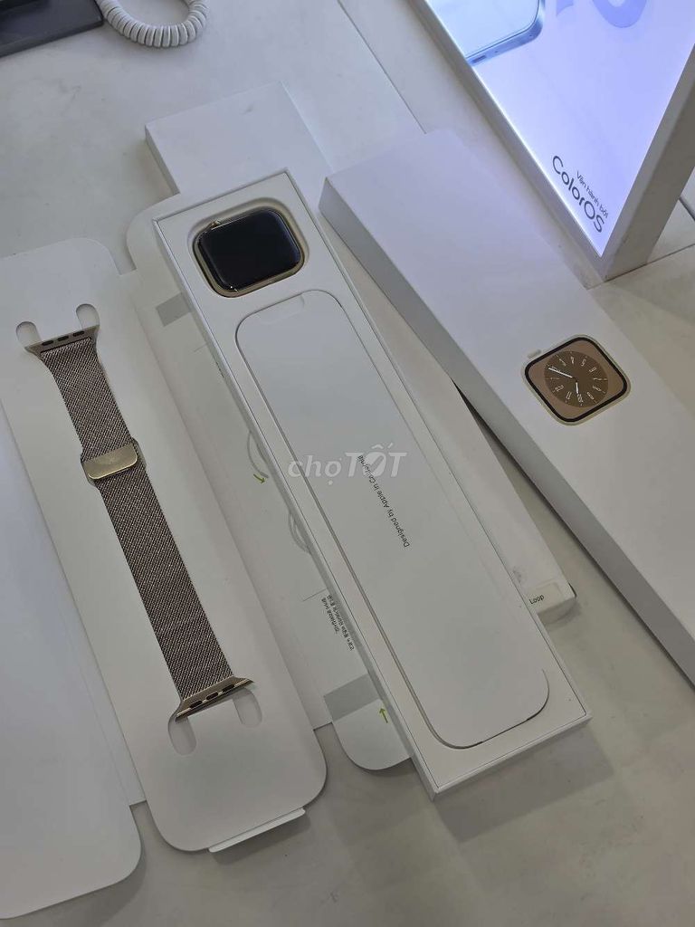 Фото 2: Apple Watch Series 8 GPS+Cellular 45mm Золотой