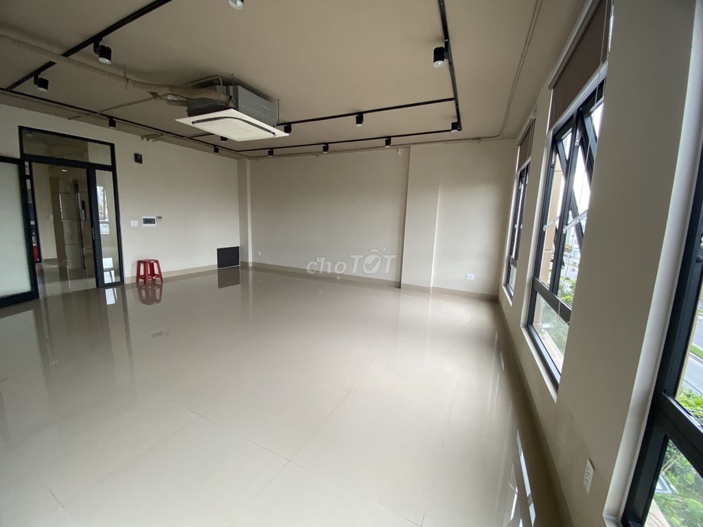 Компактные офисы 30-50 м² — самый востребованный формат