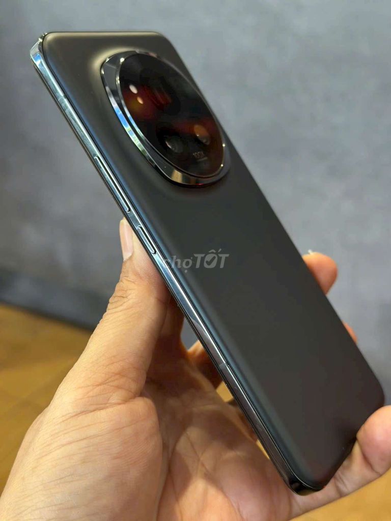 Фото 2: Honor Magic 6 Pro 16GB 512GB Черный