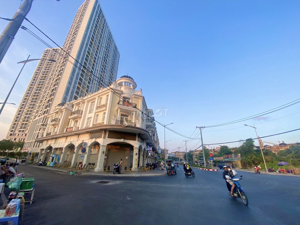 Сдается в аренду дом на улице для бизнеса 5x17, фасад Tạ Quang Bửu, Q8. Хорошее место для бизнеса