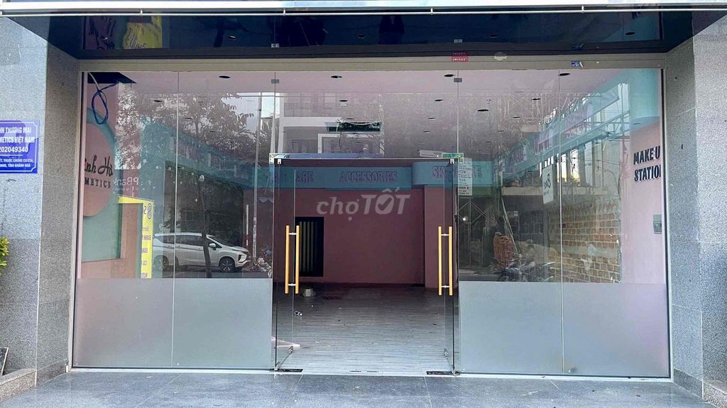 АРЕНДА SHOPHOUSE CT4 ЛИЦЕВАЯ СТОРОНА ТИК КУАНГ ДЫК 67М2 ЦЕНА 25 МЛН/МЕС