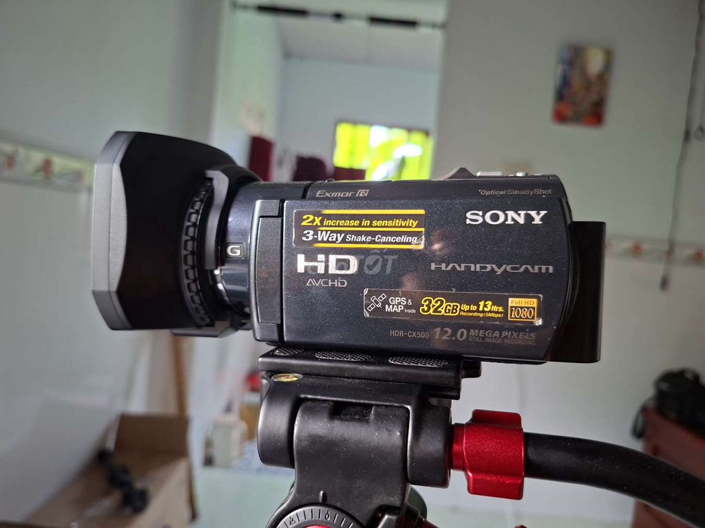 Видеокамера Sony HDR-CX500 черная