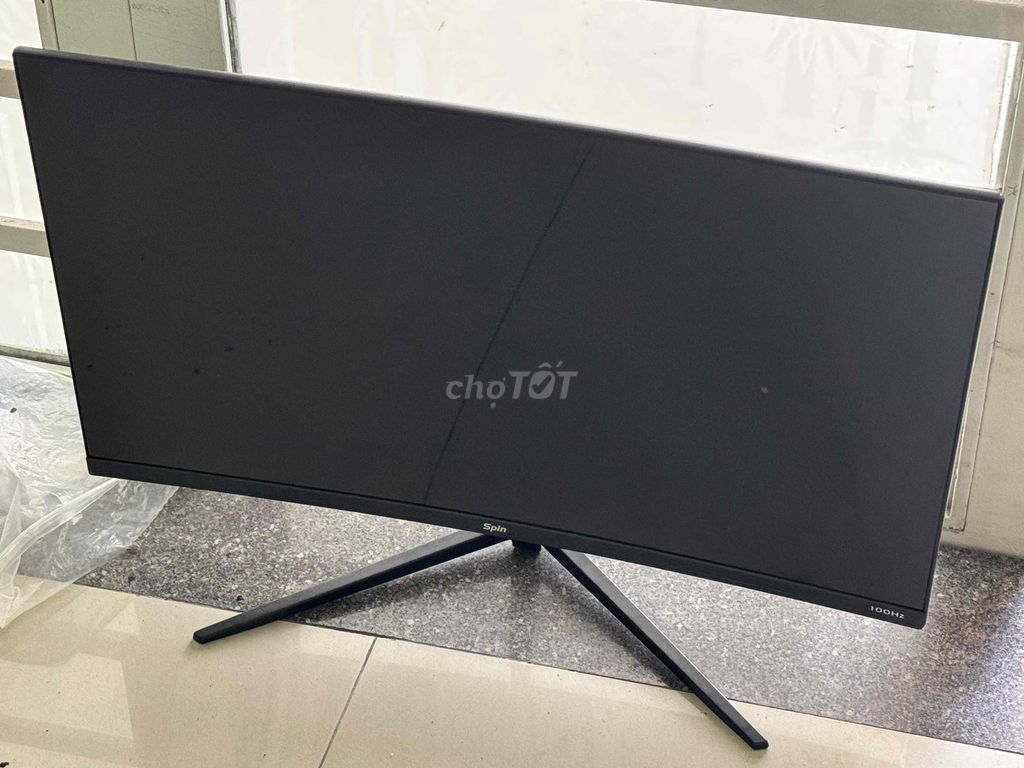 Изогнутый монитор 27 дюймов FHD 100 Гц черный
