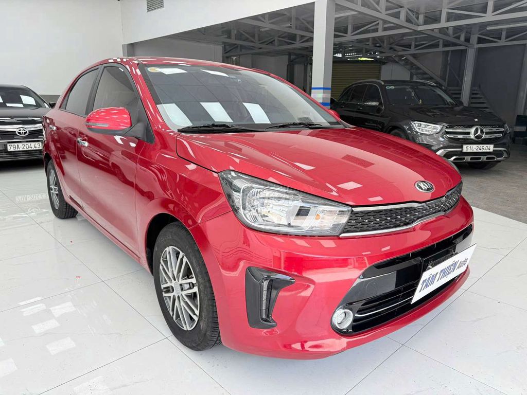 Фото 2: Продаётся Kia Soluto автомат, почти новый