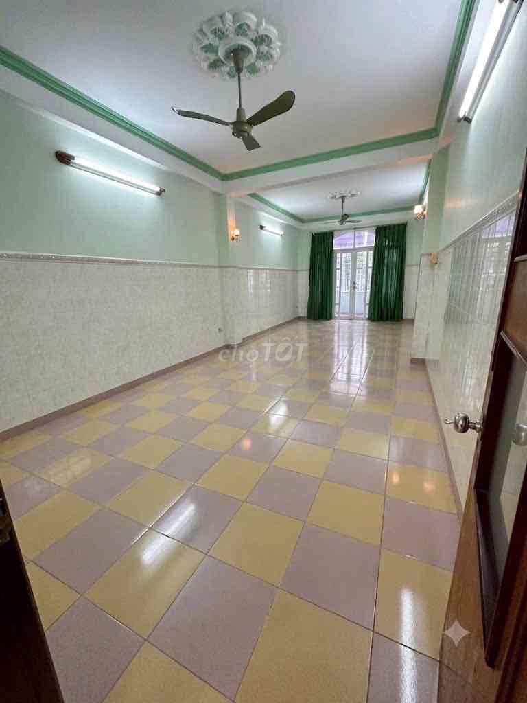 Q11 - 4x19 Hẻm ô tô Đỗ Ngọc Thạnh (cho thuê căn hộ dịch vụ)