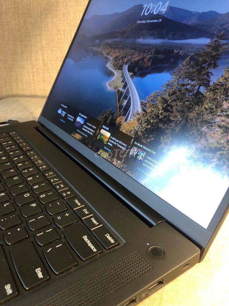 Фото 2: Thinkpad P1 Gen 4 Xeon W 11855M Nvdia Quadro T2000
