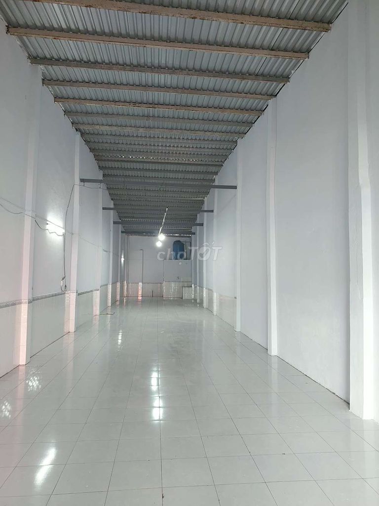 Фото 3: СДАЁТСЯ СКЛАД 5×30 – XUÂN THỚI THƯỢNG - HÓC MÔN. ЦЕНА: 9 МЛН