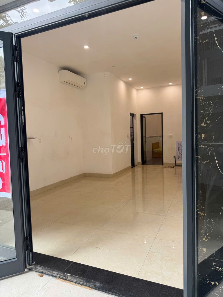 Фото 2: Помещение в Ан Тхыонг – 40 м² + отдельная спальня | 300 м до моря