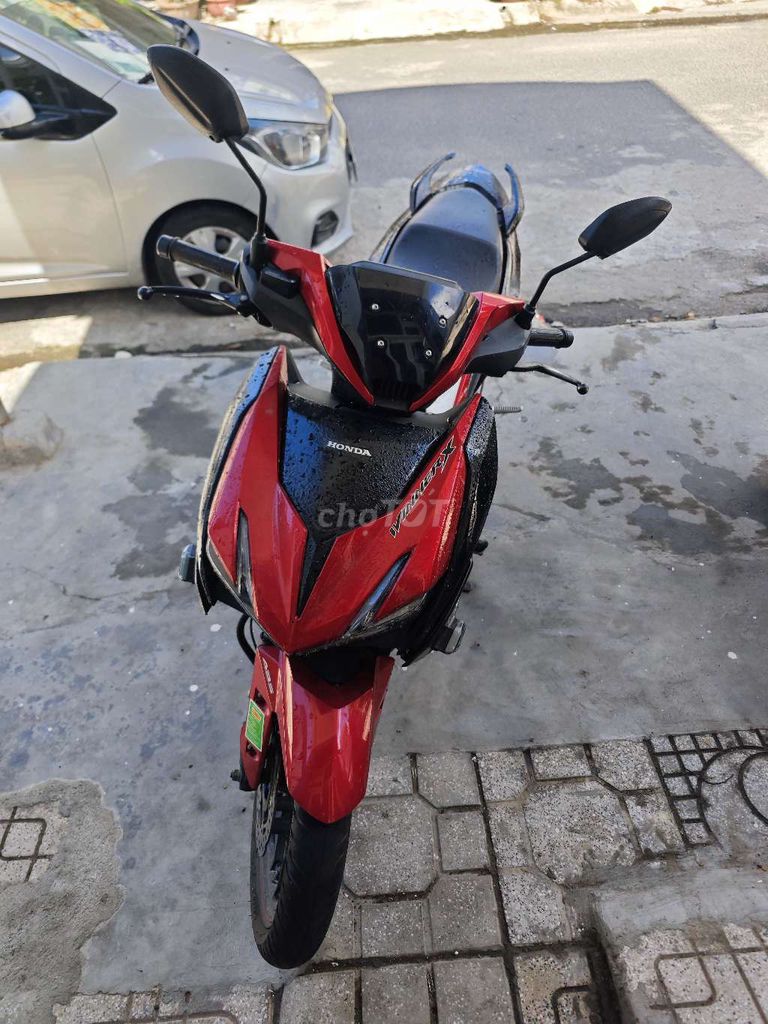 Фото 3: Honda Winner X 2021 ABS Красный черный