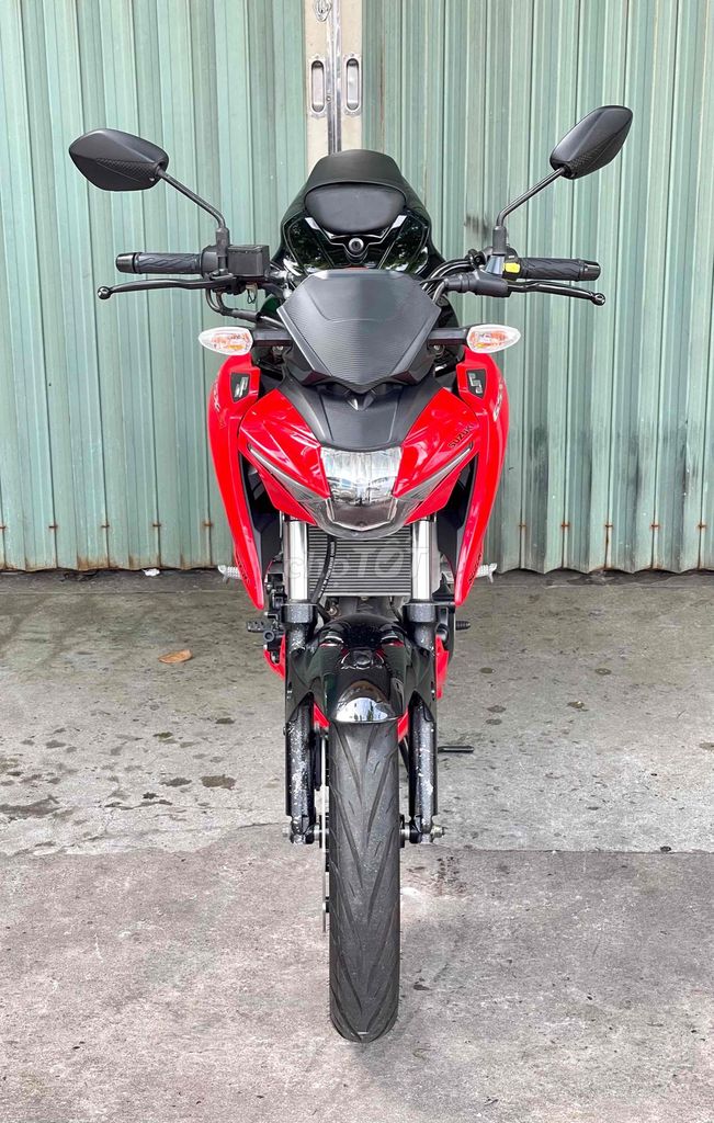 Suzuki GSX-S150 2018, пробег 2800 км, документы в порядке