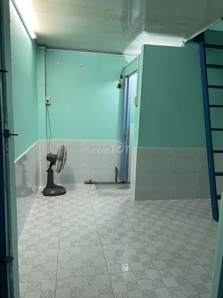 Сдаётся новый дом, от собственника, площадь 20 м², рядом с рынком, охраняемый район