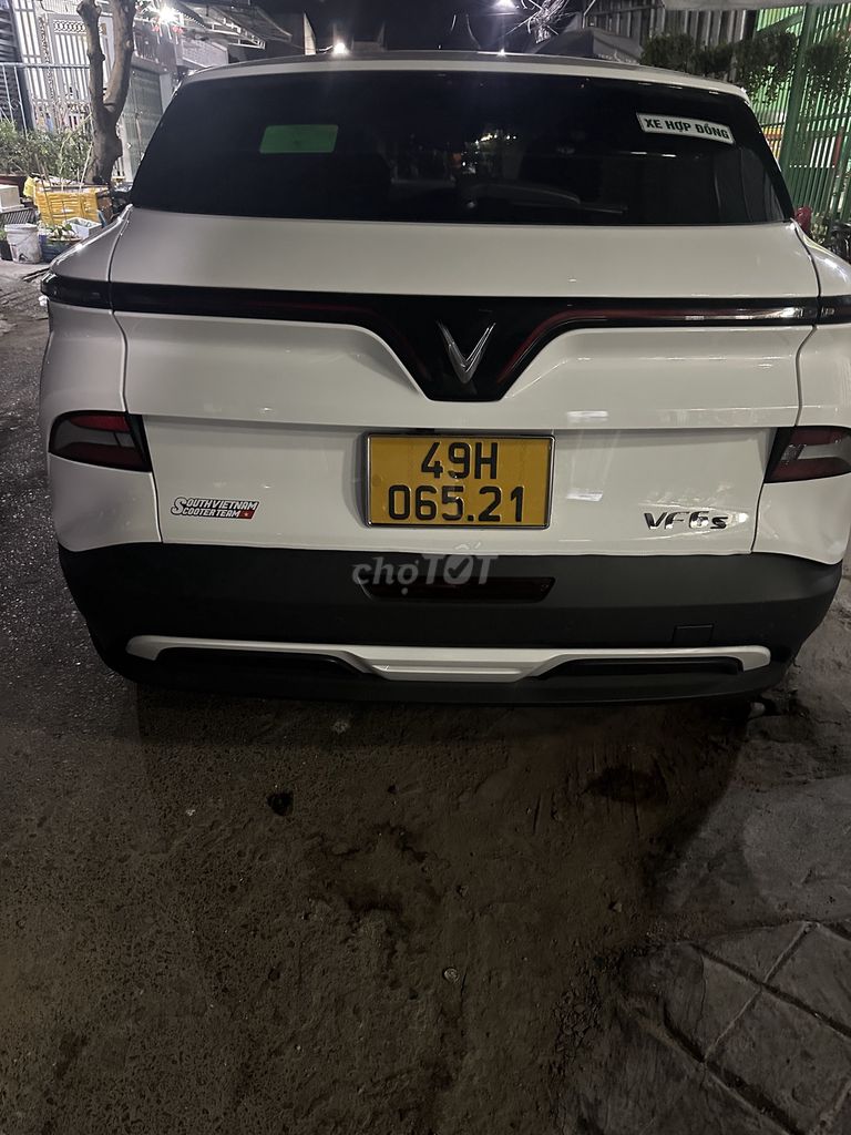 Фото 3: Vinfast VF6S 2024 белый 90 000 км