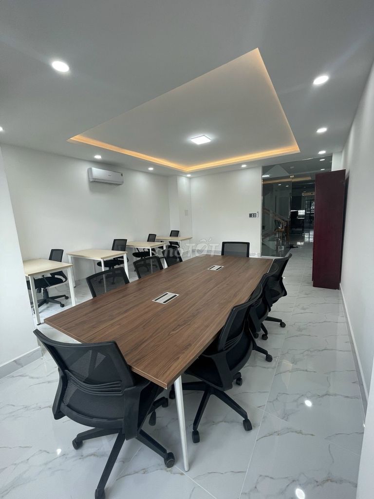 Фото 3: Офис 35м2 Cityland, квартал 10, есть лифт